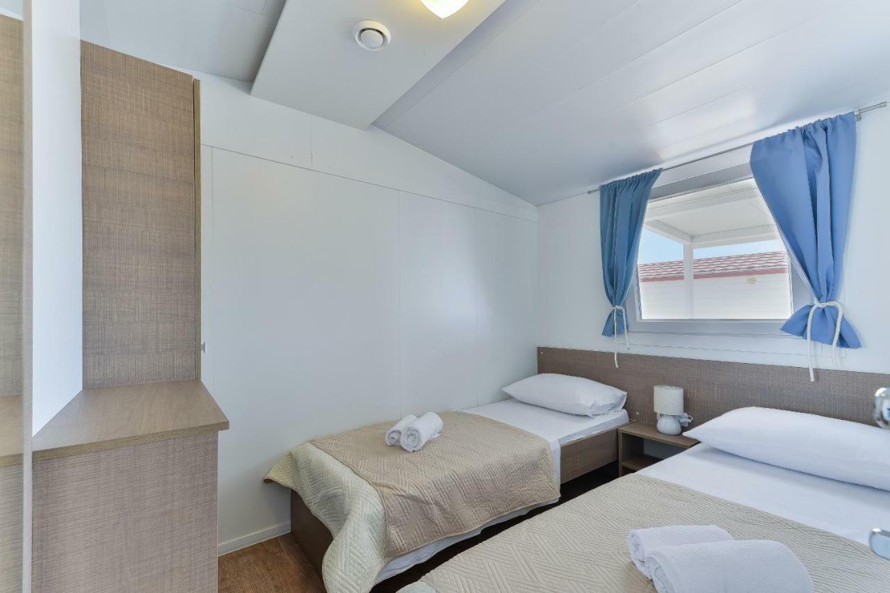 Mobile House Nord 1 Laguna Villa Turanj Ngoại thất bức ảnh